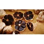 Czarny czosnek - co to jest, jakie ma właściwości, jak stosować?