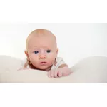 Skaza białkowa u niemowląt - jakie są przyczyny, objawy i jak leczyć?