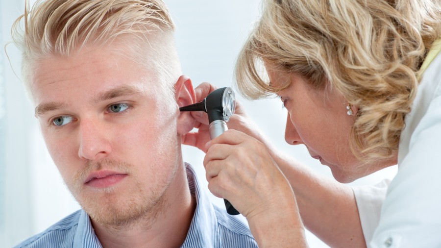 Jak wypłukać ucho? | iZielnik.pl