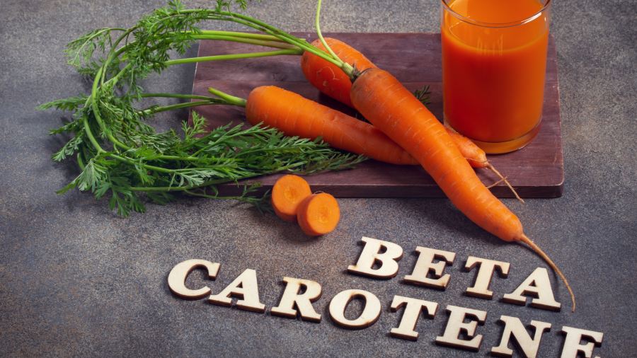 Betakaroten — jakie ma właściwości, jak stosować? iZielnik.pl