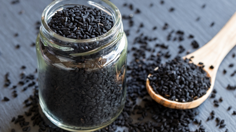 czarnuszka - właściwości lecznicze | iZielnik.pl - sklep zielarski